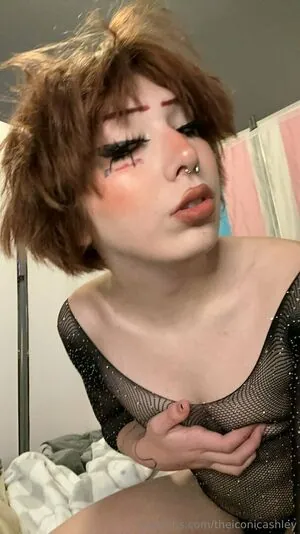 theiconicashley