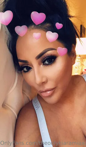 theonlykiaramiaxxx