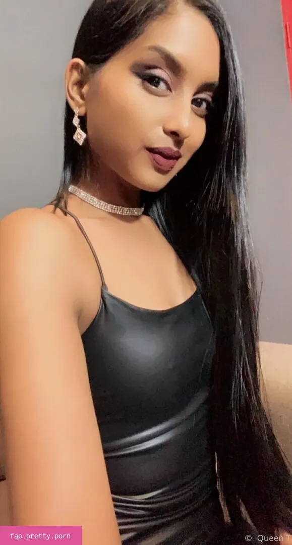 thequeentrish - Photo #34