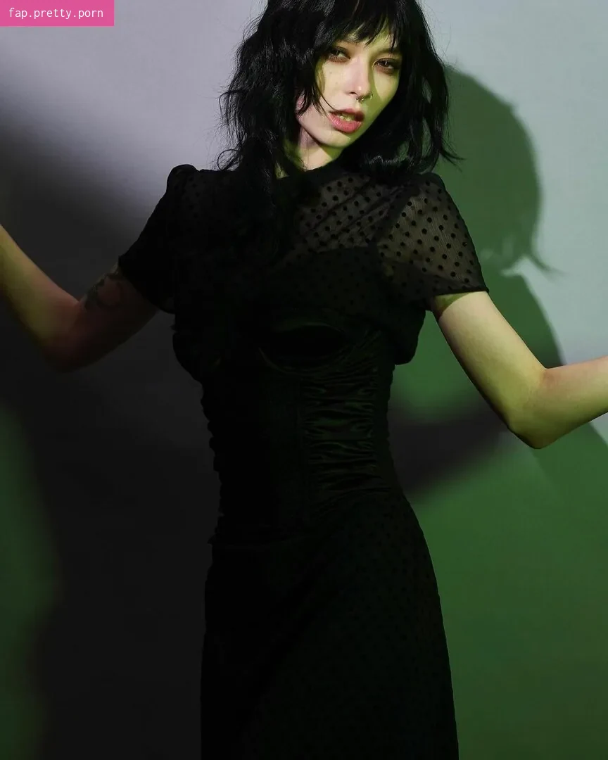 Theravenlissette - Photo #16