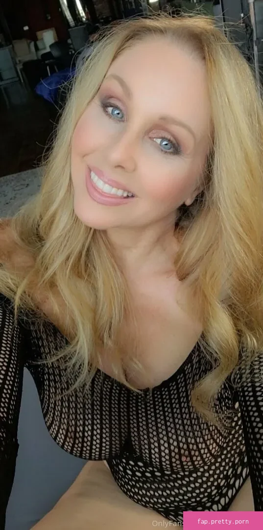 TheRealJuliaAnn - Photo #83