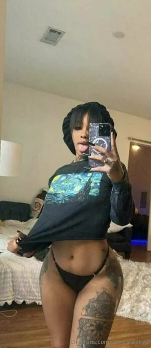 therealvickyy