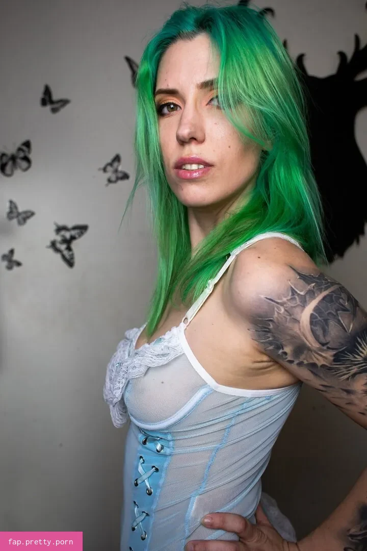 thesexiestwitch - Photo #06
