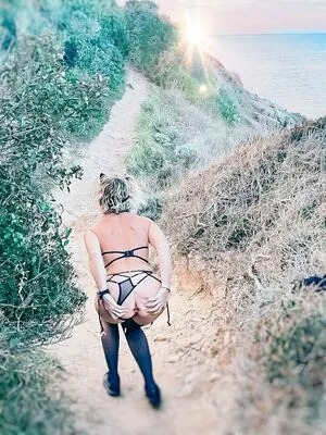 TheSportyNaked