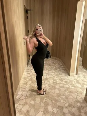 Thickbarbiegirl