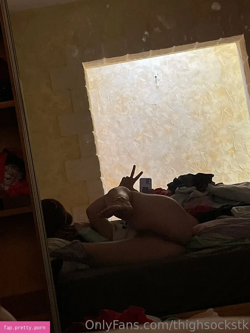 thighsockstk - Photo #10