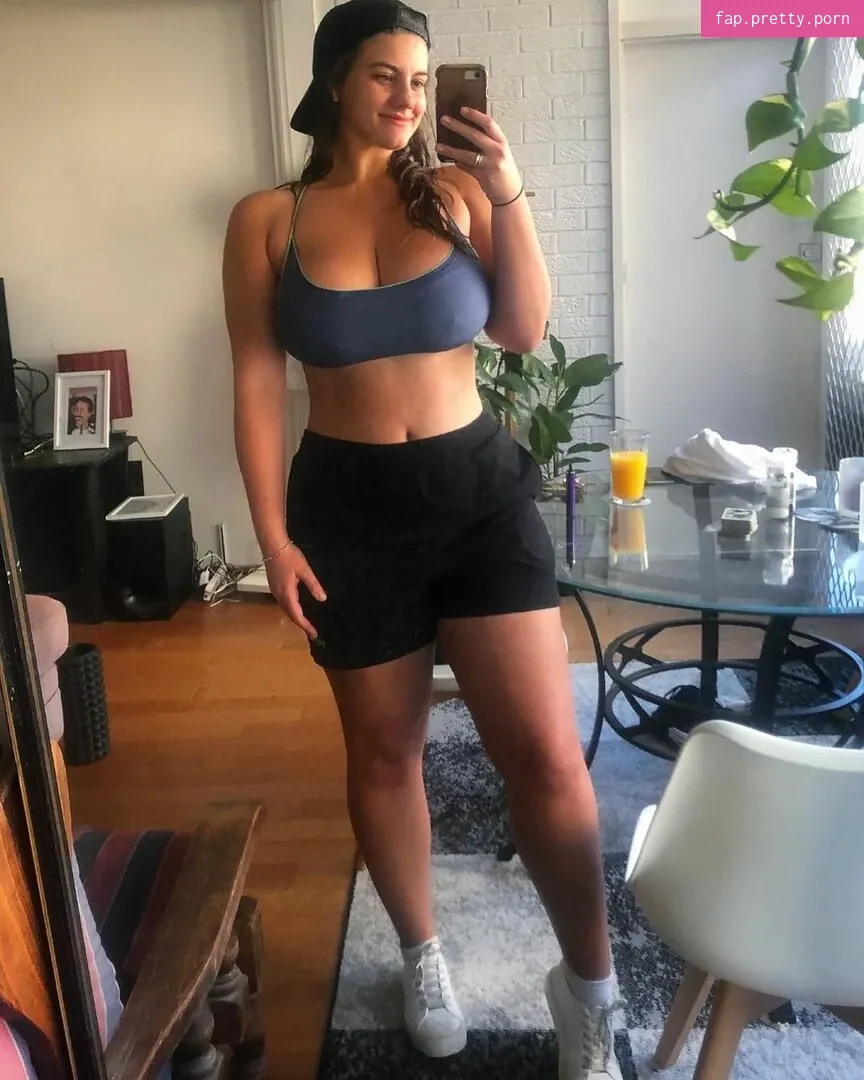 Tiana H - Photo #22