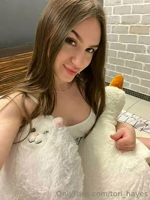 Tori_Hayes