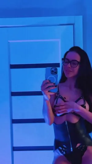 TinaKross
