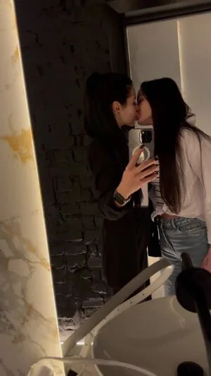 TinaKross