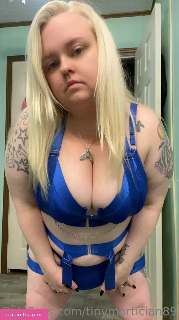 tinymortician89 - Photo #02