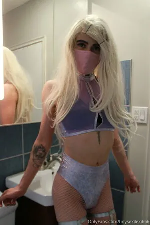 tinysexilexi666