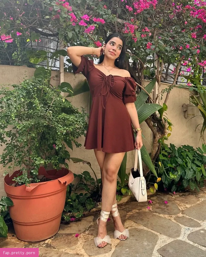 Tanya Khanna - Photo #12
