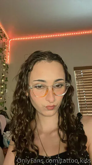 tattoo.kiss content
