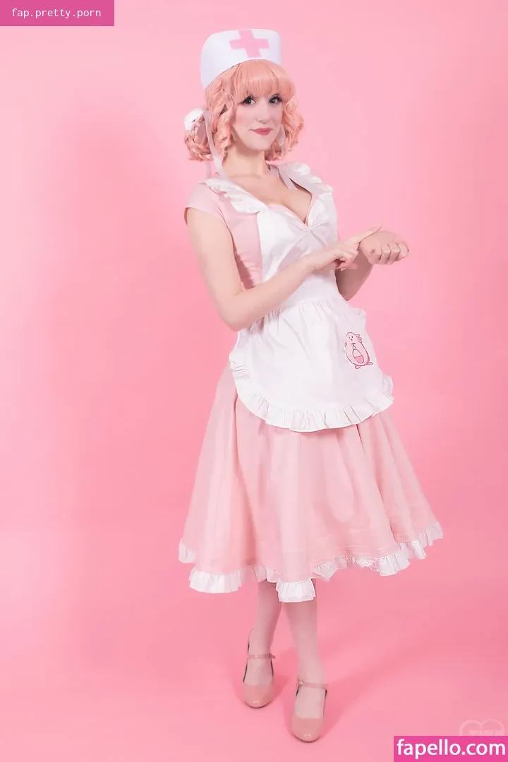 Tina Kinz - Photo #01