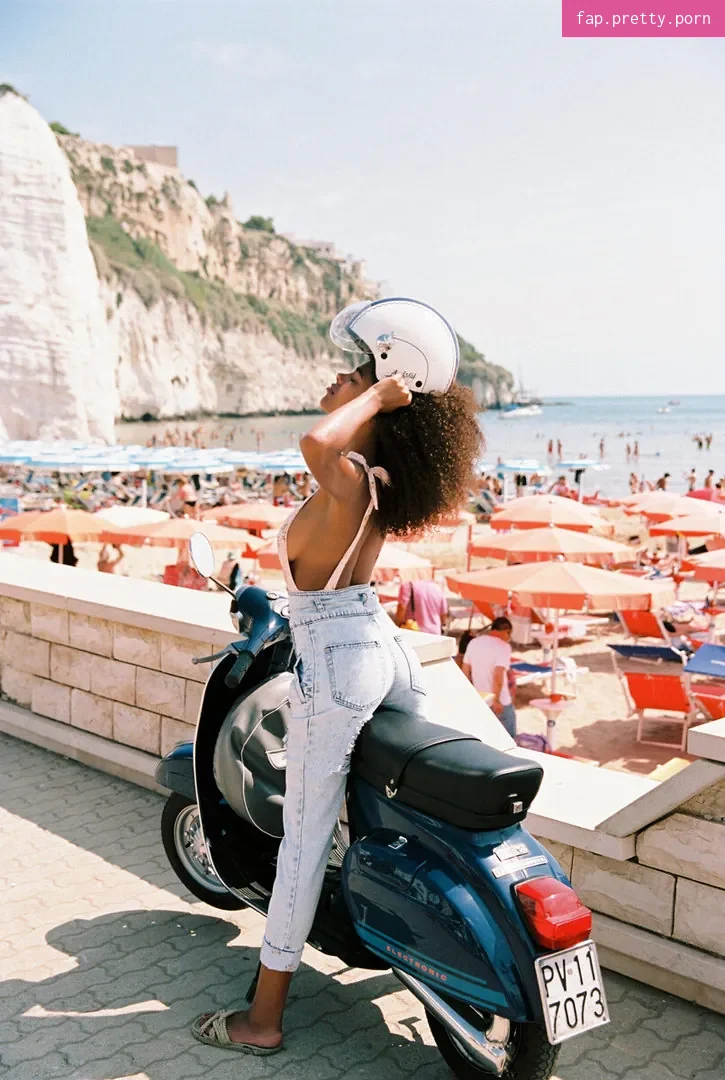Tina Kunakey - Photo #68