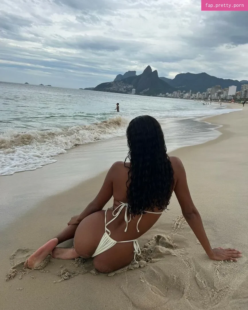 Tina Kunakey - Photo #50