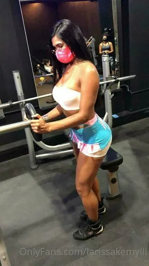 ts_larissakemylli