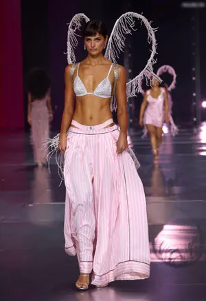 Taylor Marie Hill