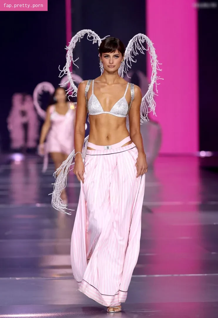 Taylor Marie Hill - Photo #45