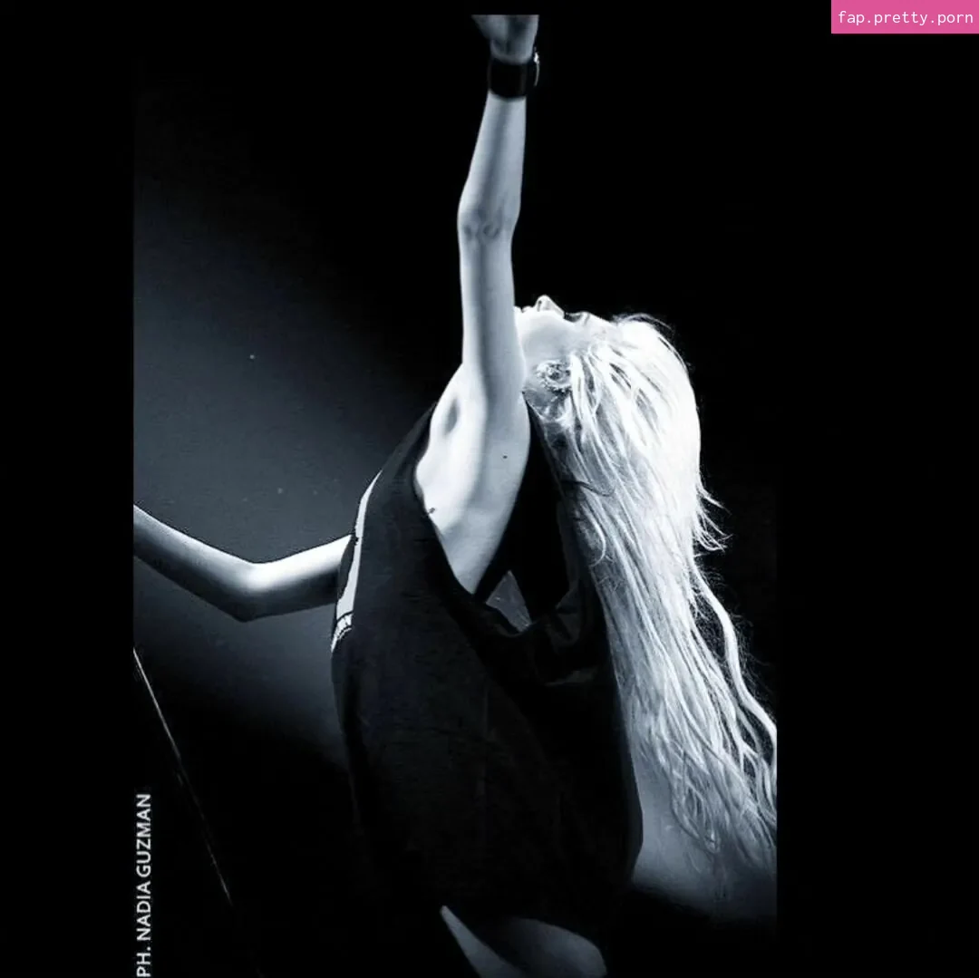 Taylor Momsen - Photo #22