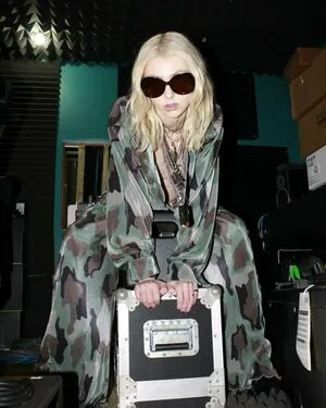 Taylor Momsen