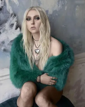 Taylor Momsen