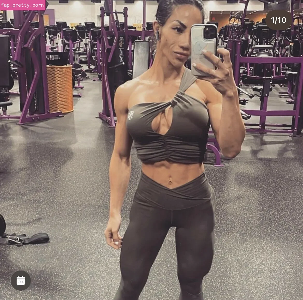 Tina Nguyen - Photo #17