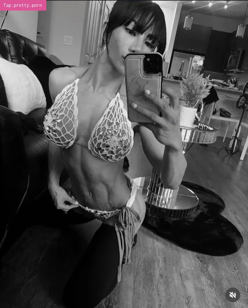 Tina Nguyen - Photo #21