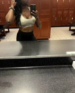 Terra Olivia VIP