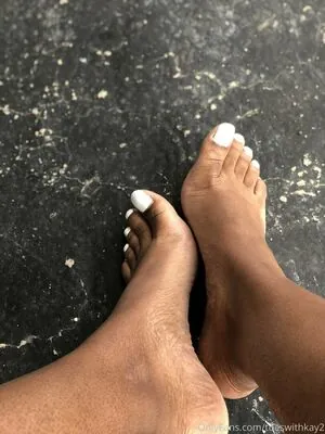 toeswithkay2