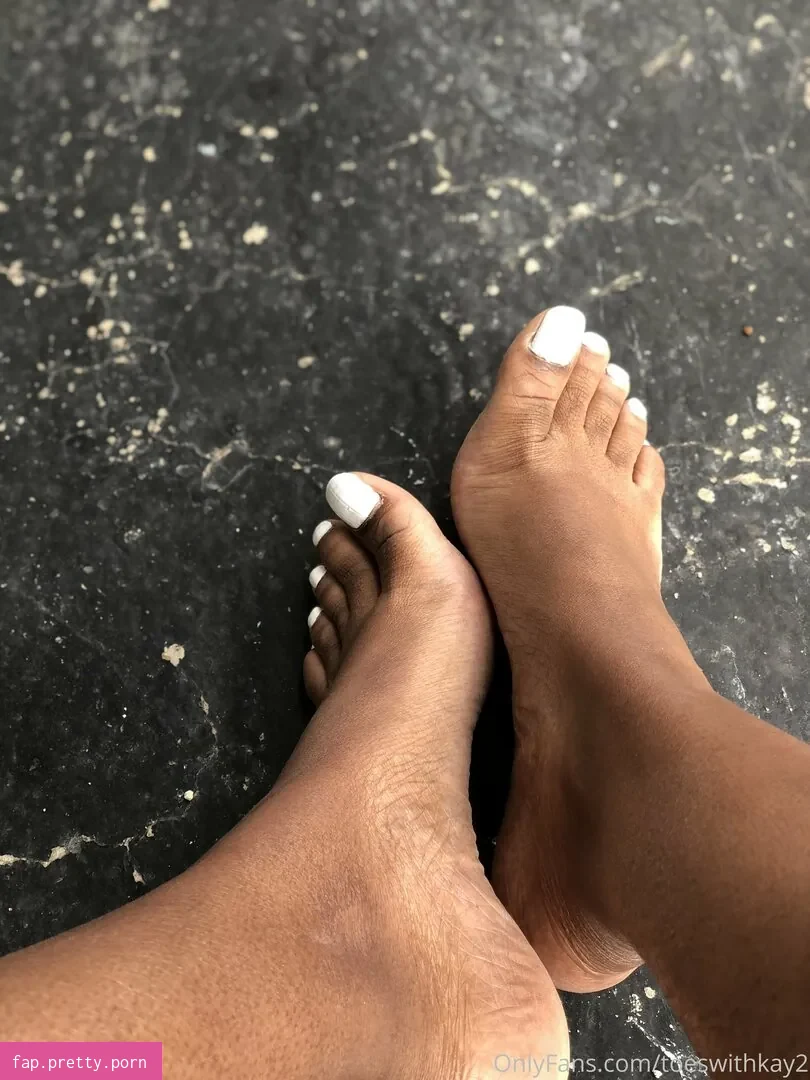 toeswithkay2 - Photo #02