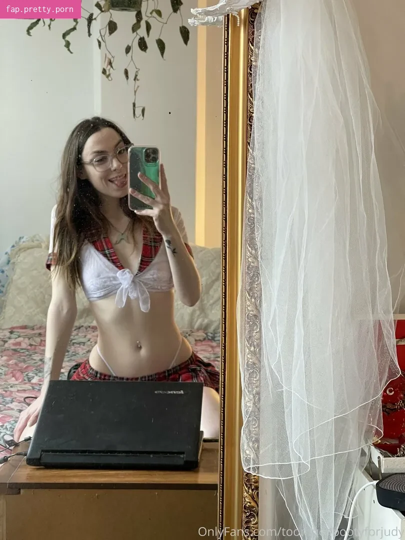 toomuchbootyforjudy - Photo #07