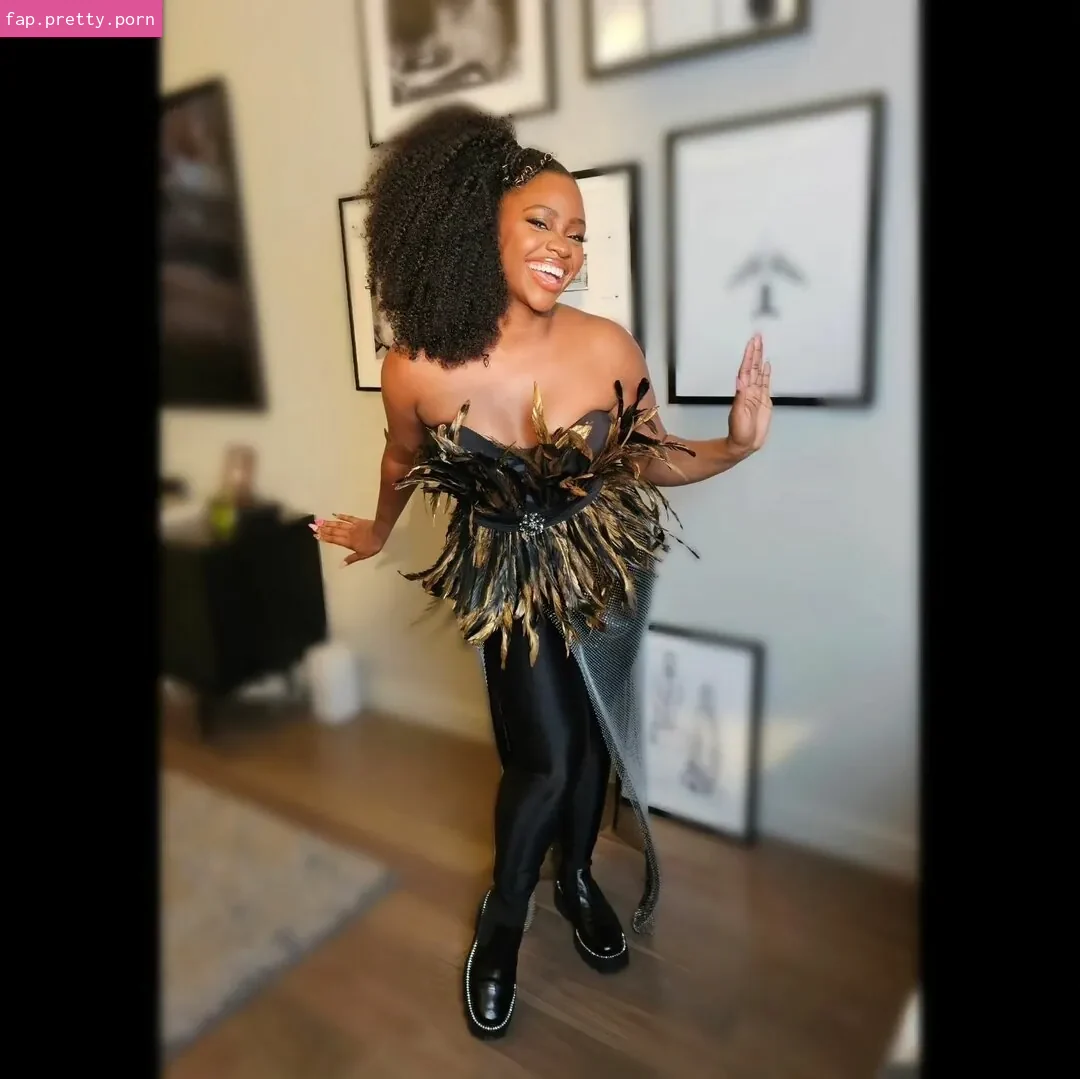 Teyonah Parris - Photo #05
