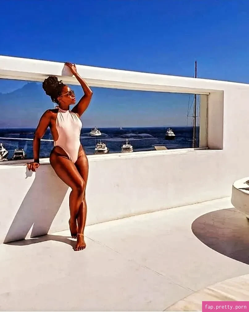 Teyonah Parris - Photo #18