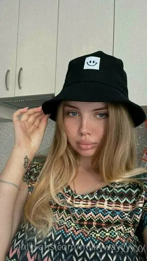 tiiiiits_queen