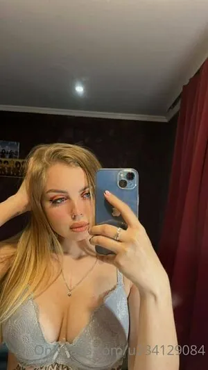 tiiiiits_queen