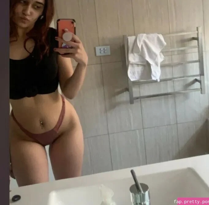 Tamara Rose Zidan - Photo #01