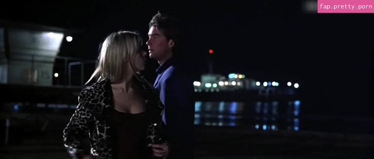 Tara Reid - Photo #17