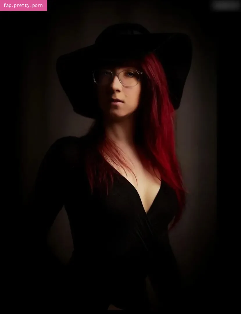 tattooed_redhead - Photo #37