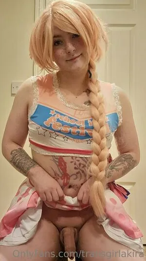 transgirlakira