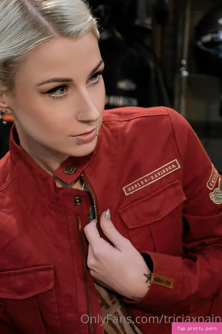 TriciaXPain - Photo #35