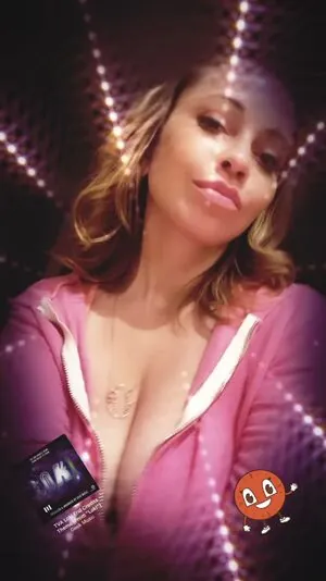 Tara Strong