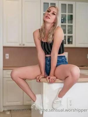 the.sensual.worshipper