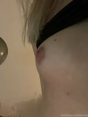 tslunaa