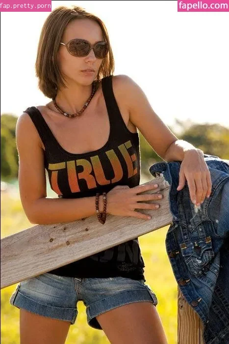 Teresa Thomas - Photo #05