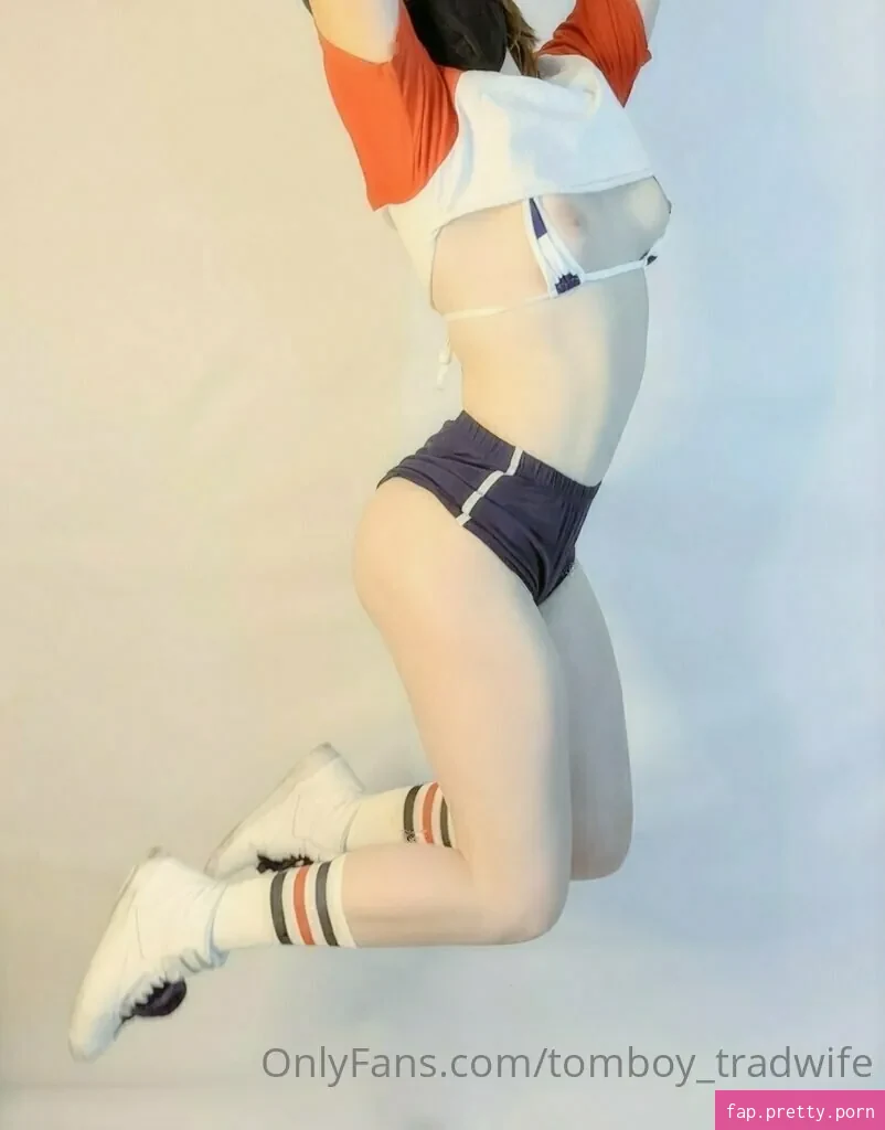 tomboy_tradwife - Photo #07