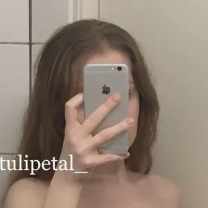 Tulipetal_
