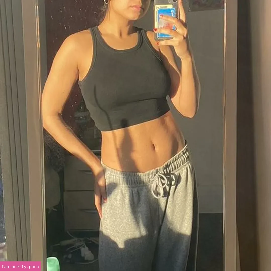 Tara Vellani - Photo #20