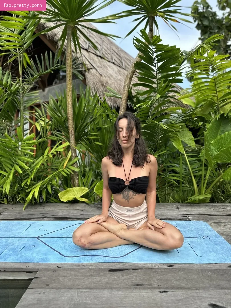 Thais-Yoga - Photo #57